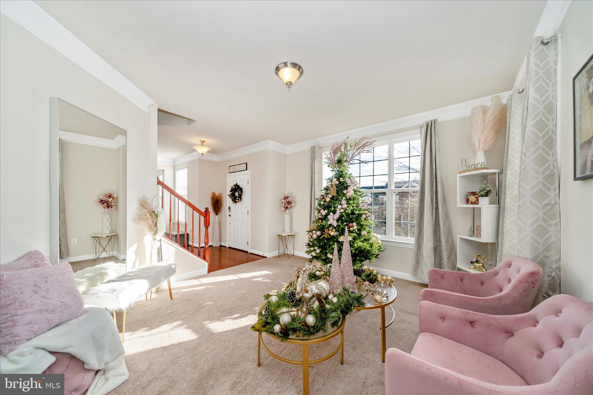 EAGLES POINTE - Residential