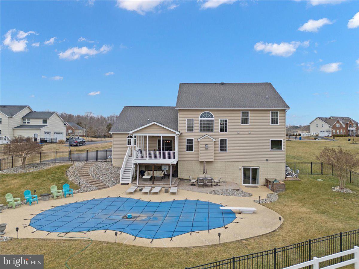 TIMBERNECK - Residential