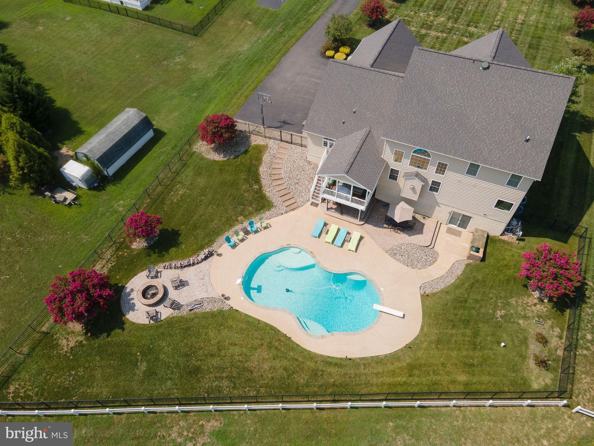 TIMBERNECK - Residential