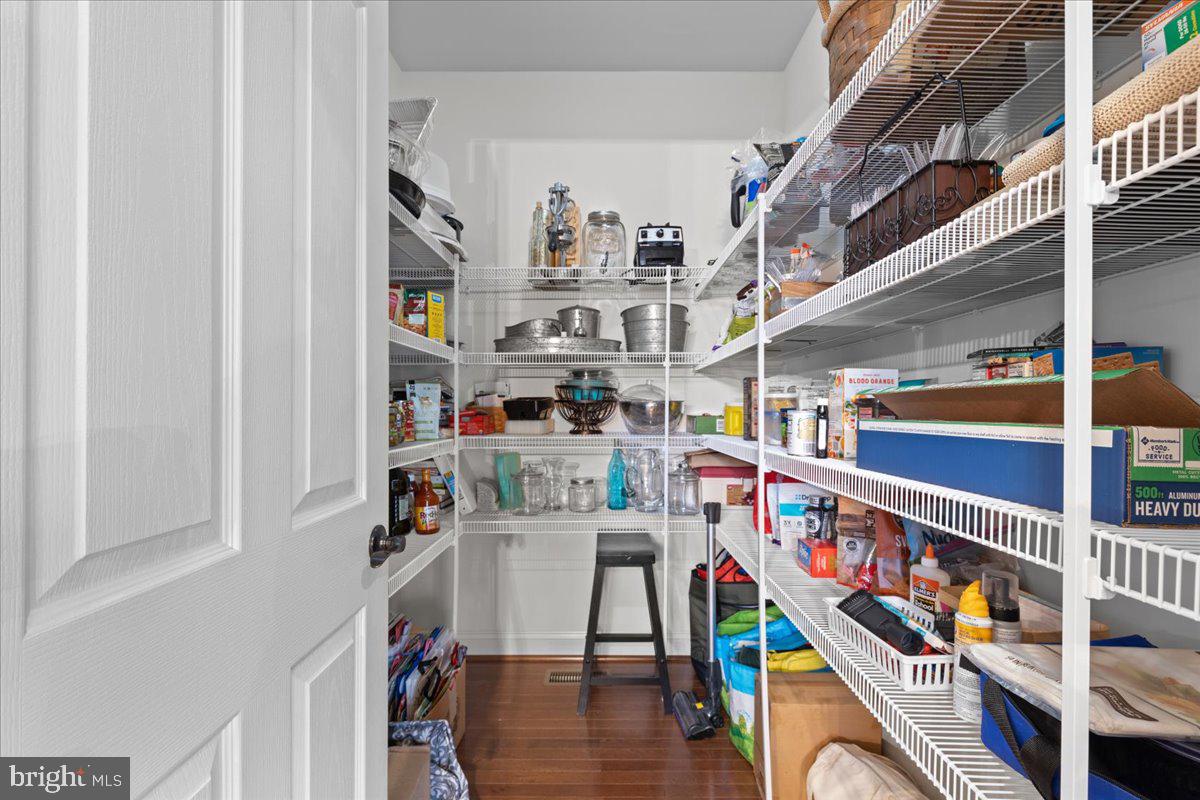 TIMBERNECK - Residential