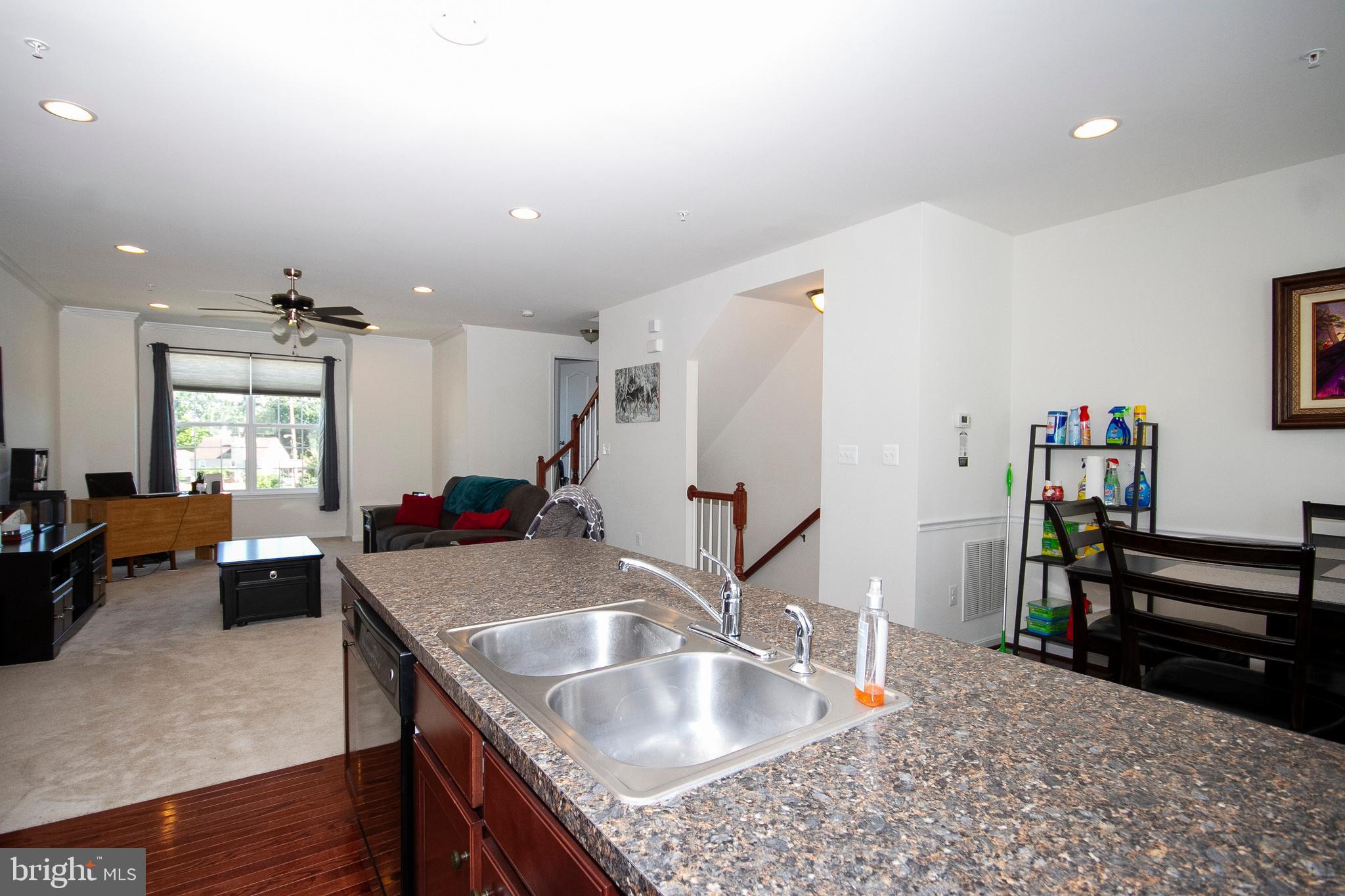 ADMIRALS LANDING - Residential