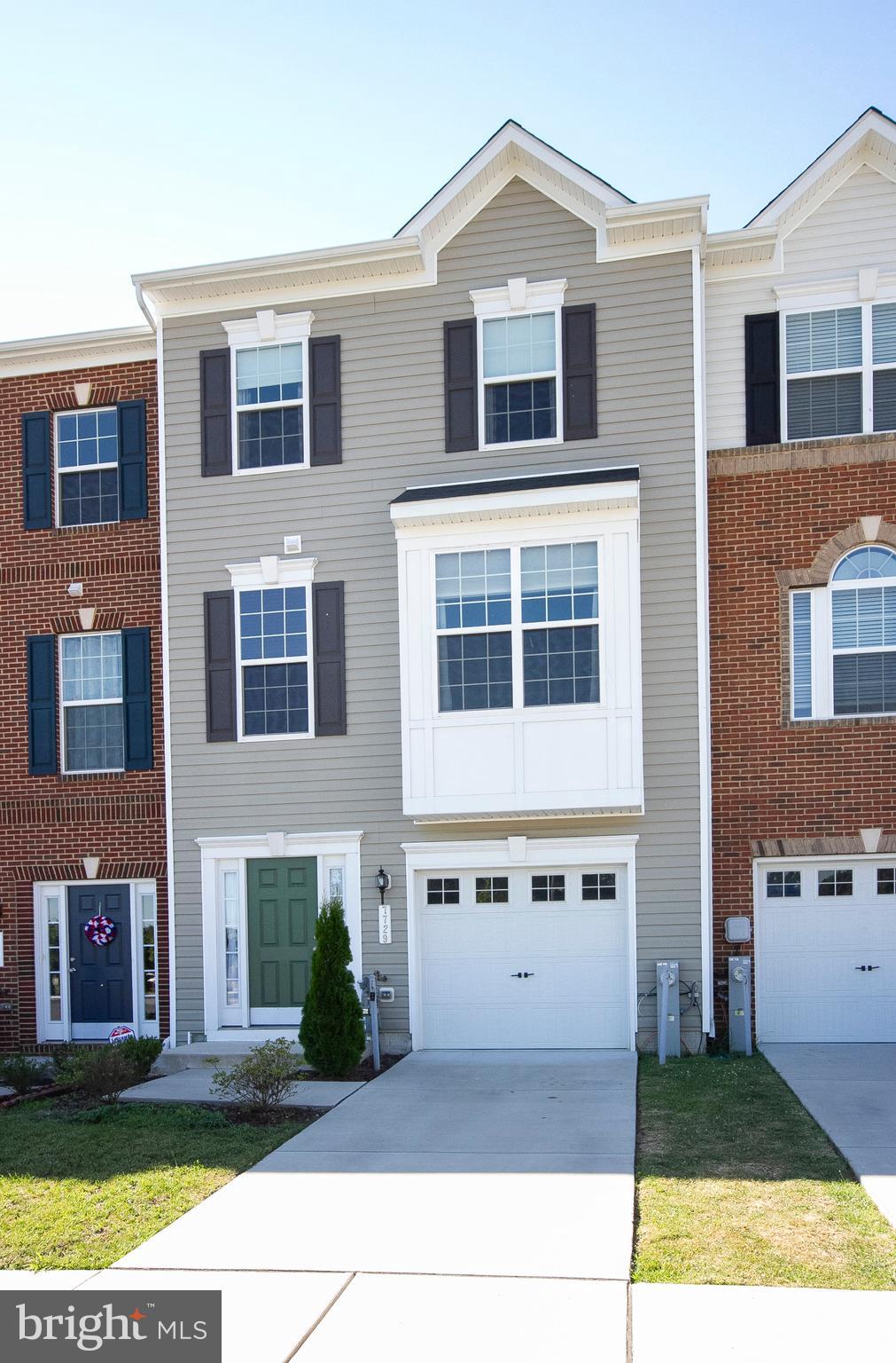 ADMIRALS LANDING - Residential