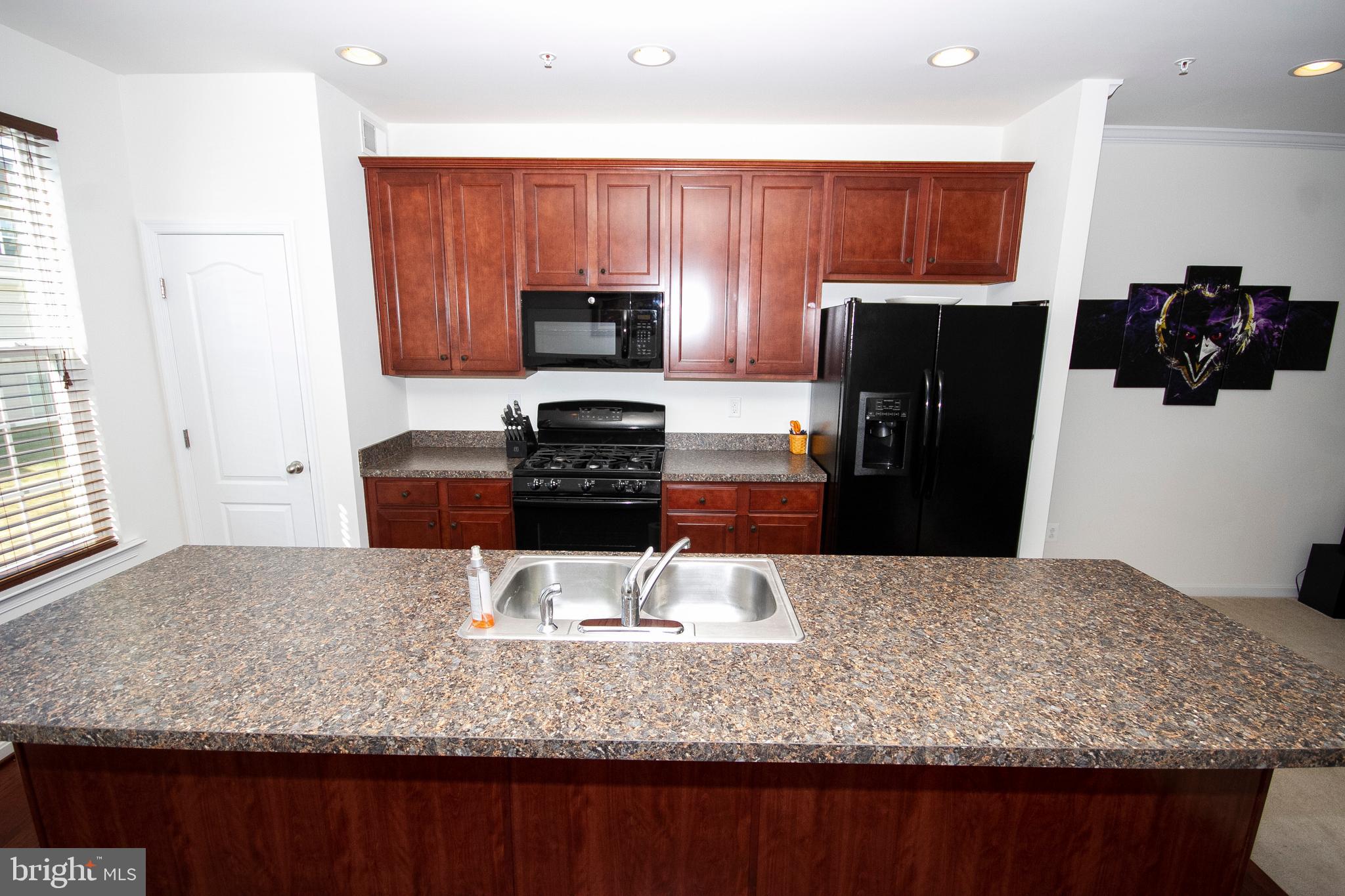 ADMIRALS LANDING - Residential