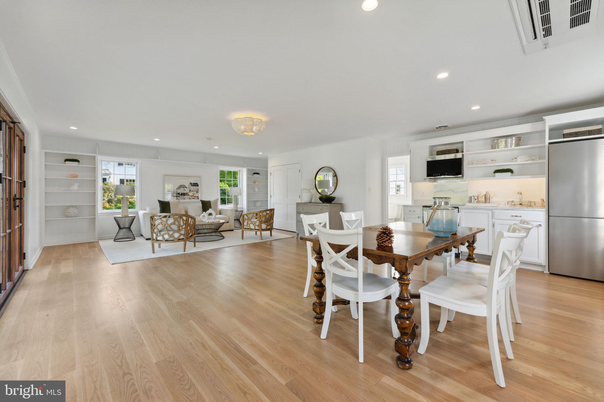 MCLEAN ESTATES - Residential