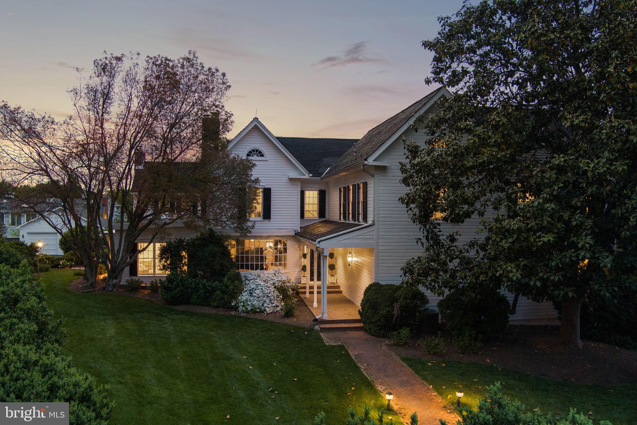 MCLEAN ESTATES - Residential