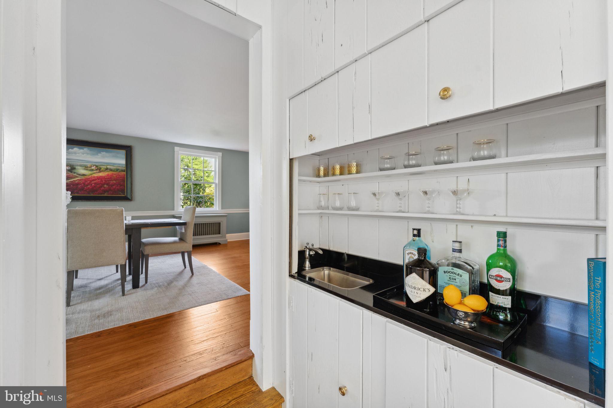 MCLEAN ESTATES - Residential