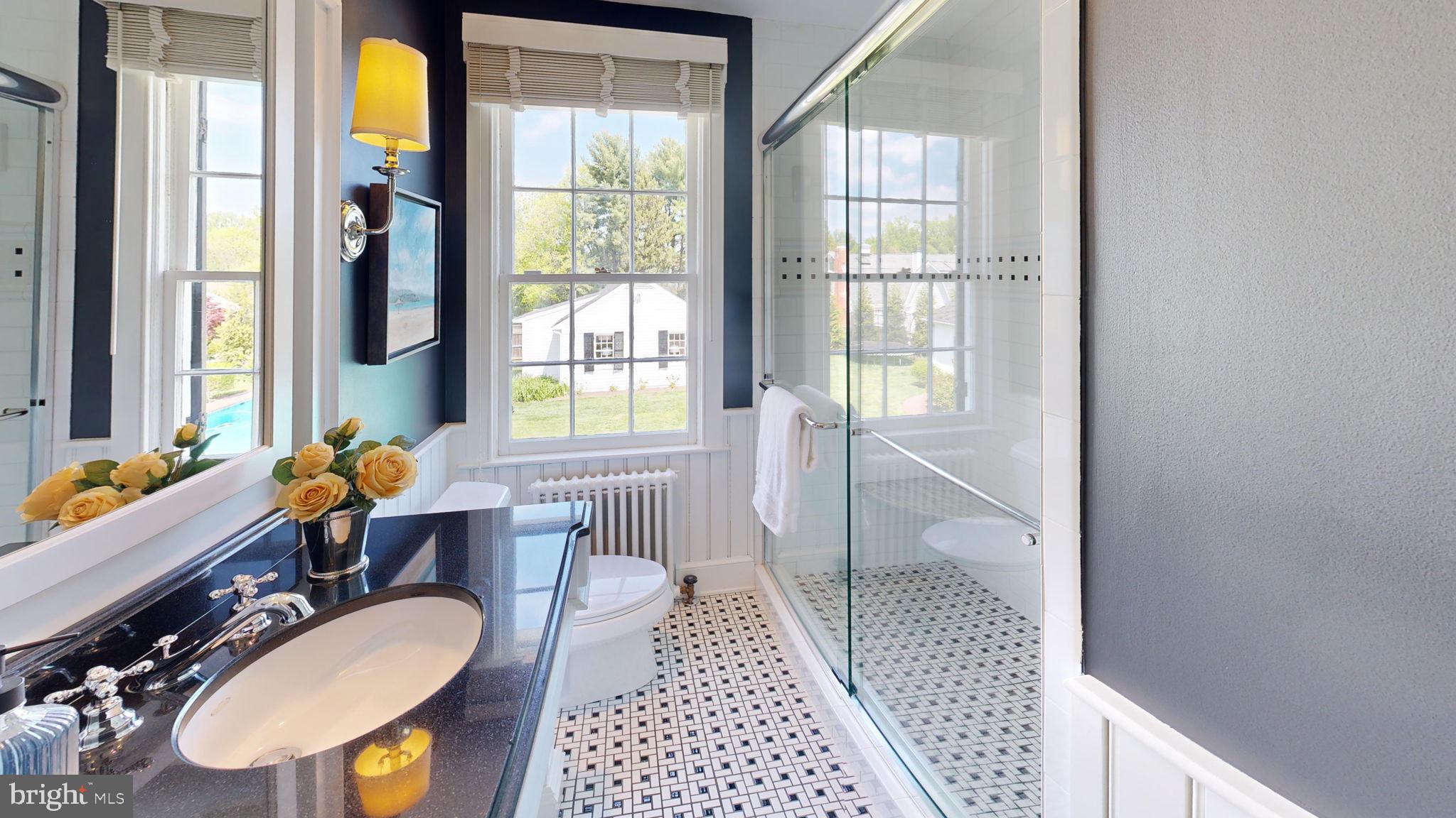 MCLEAN ESTATES - Residential