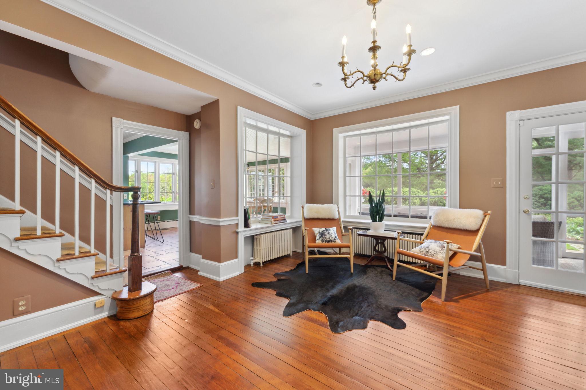 MCLEAN ESTATES - Residential