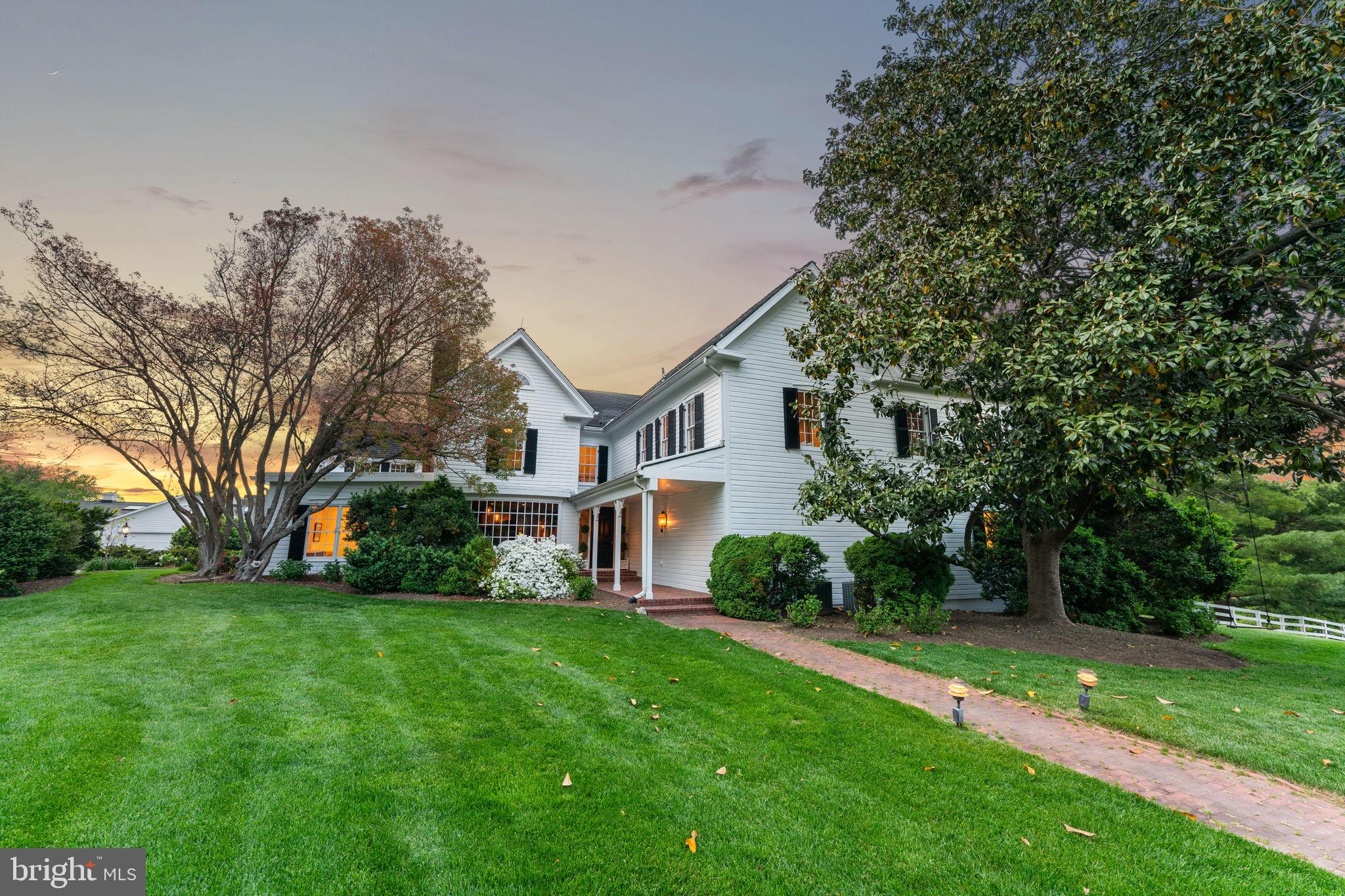 MCLEAN ESTATES - Residential