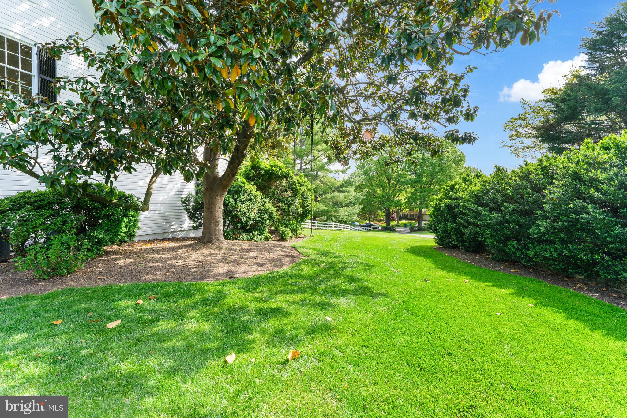 MCLEAN ESTATES - Residential