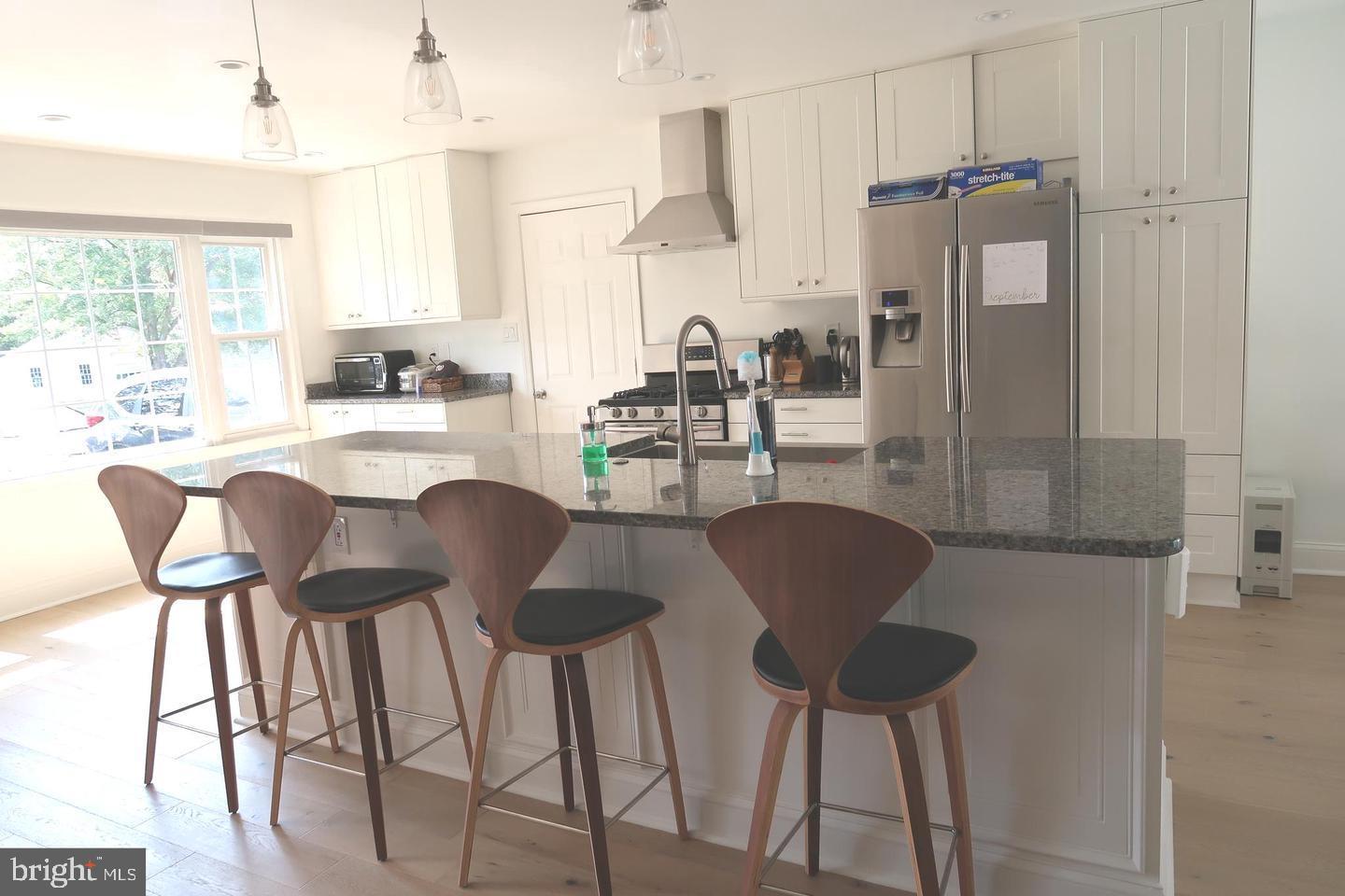 LAKE BRADDOCK - Residential Lease