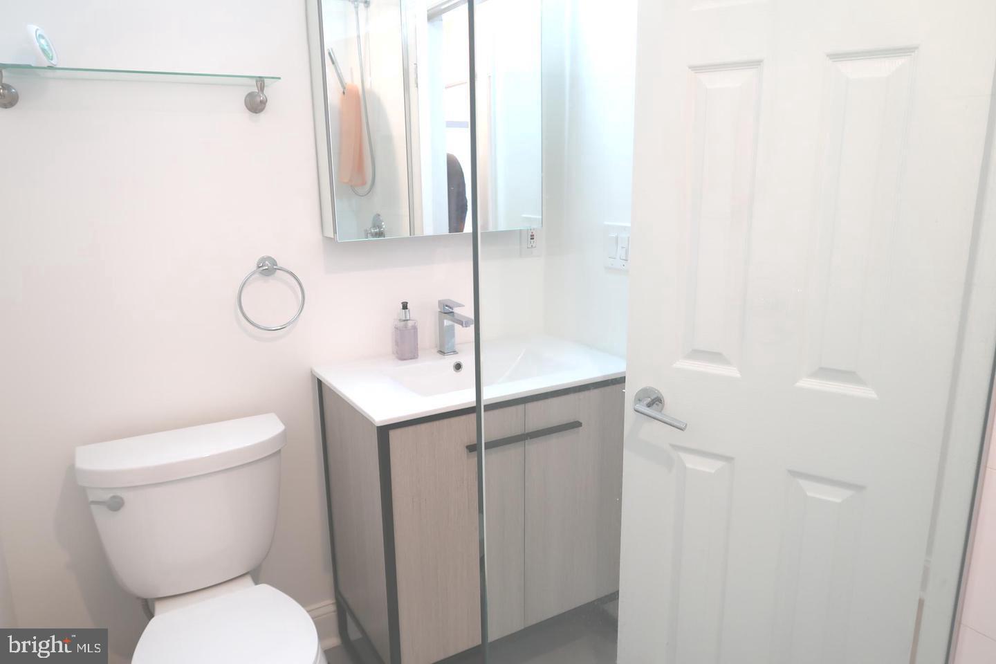 LAKE BRADDOCK - Residential Lease