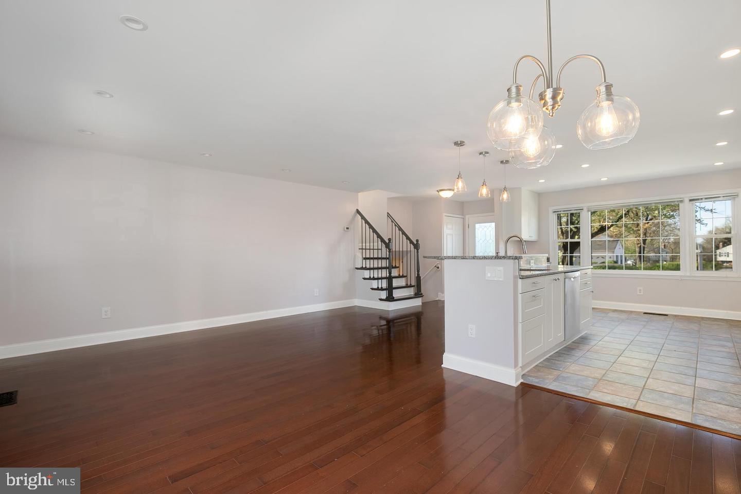 LAKE BRADDOCK - Residential Lease