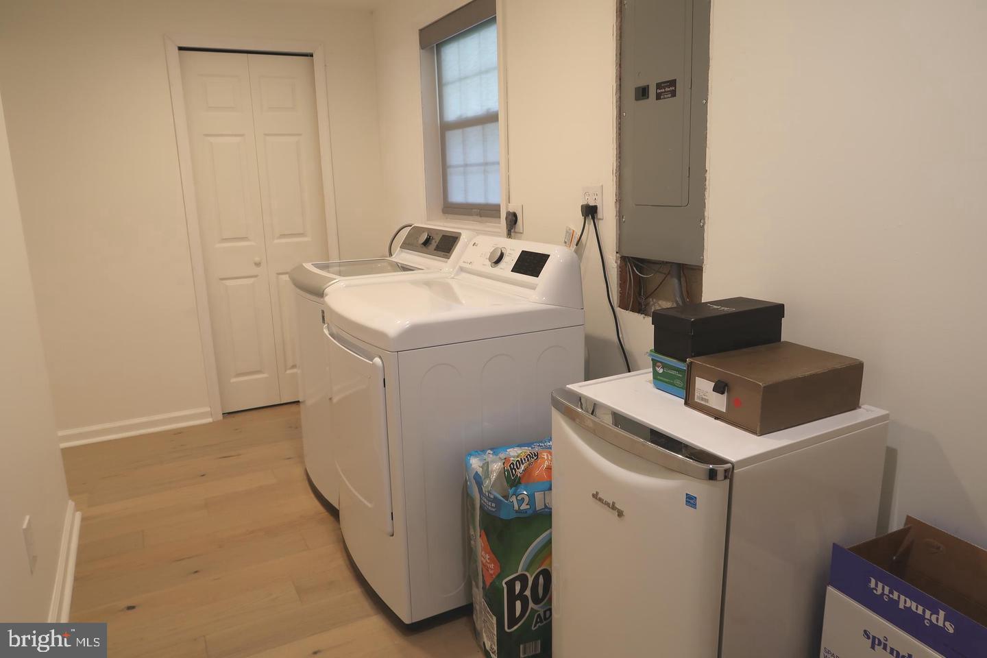 LAKE BRADDOCK - Residential Lease