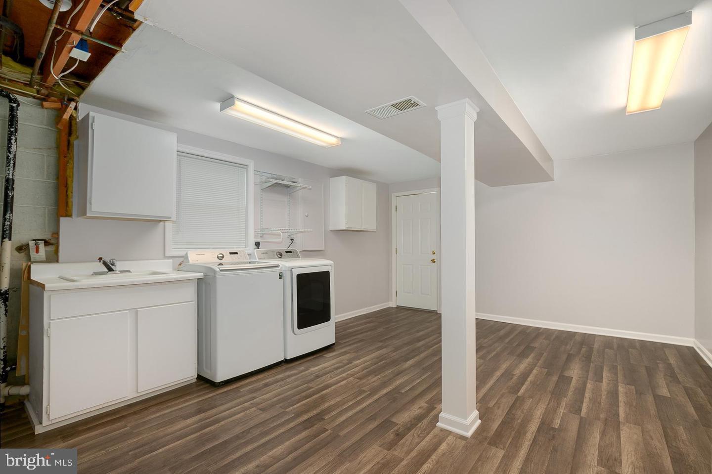 LAKE BRADDOCK - Residential Lease