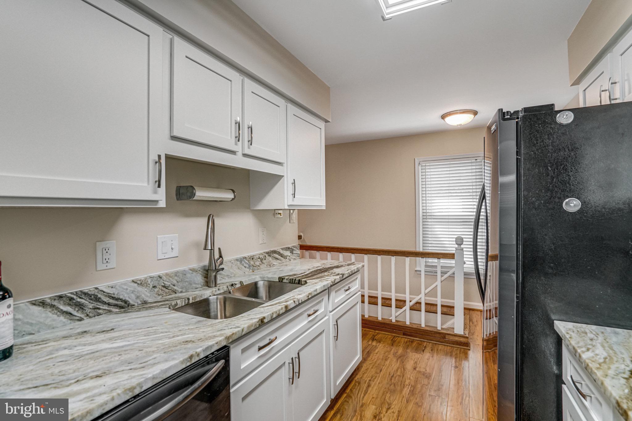 ROLLING VALLEY - Residential