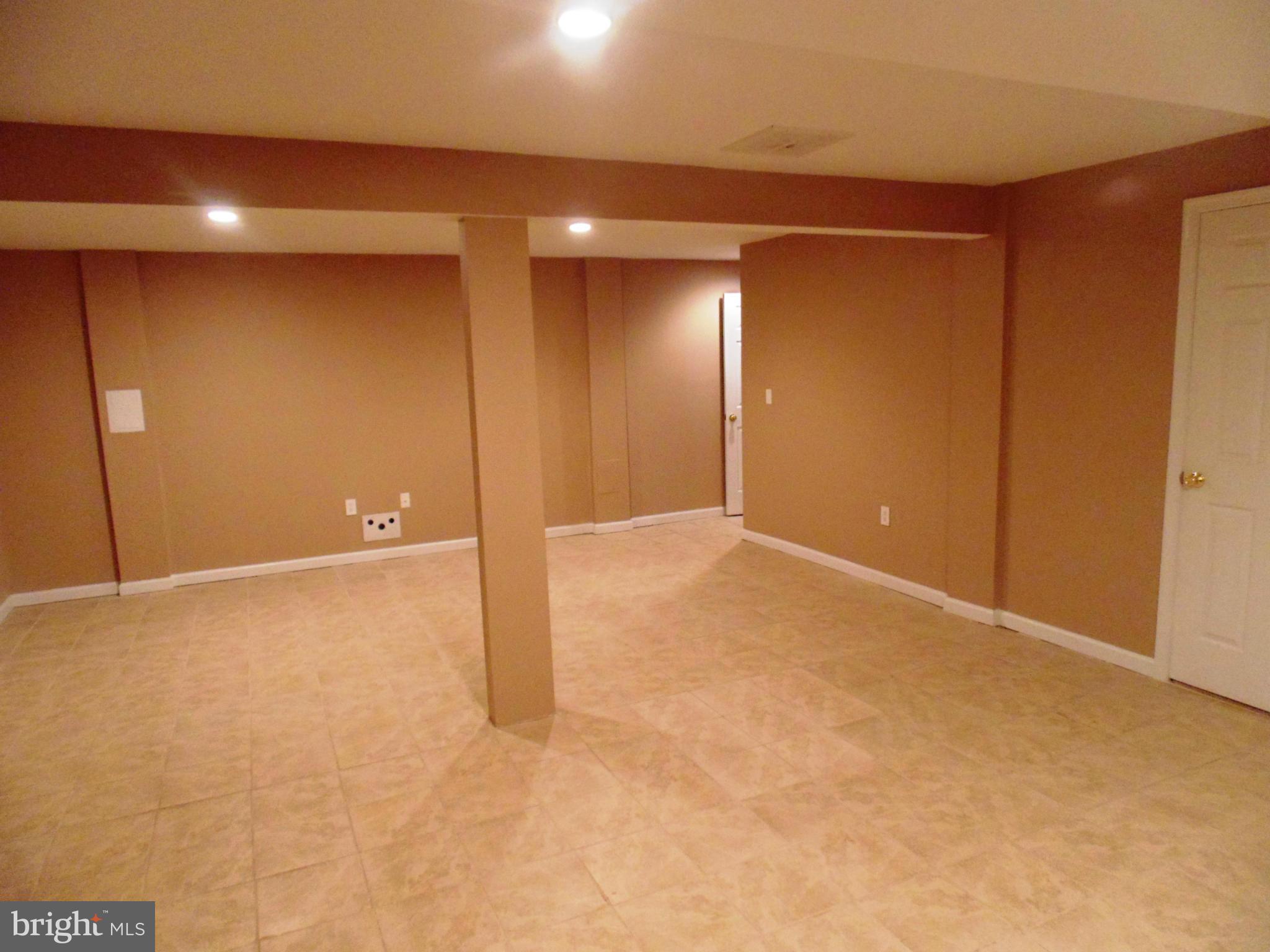 THE GALLERY - Residential Lease