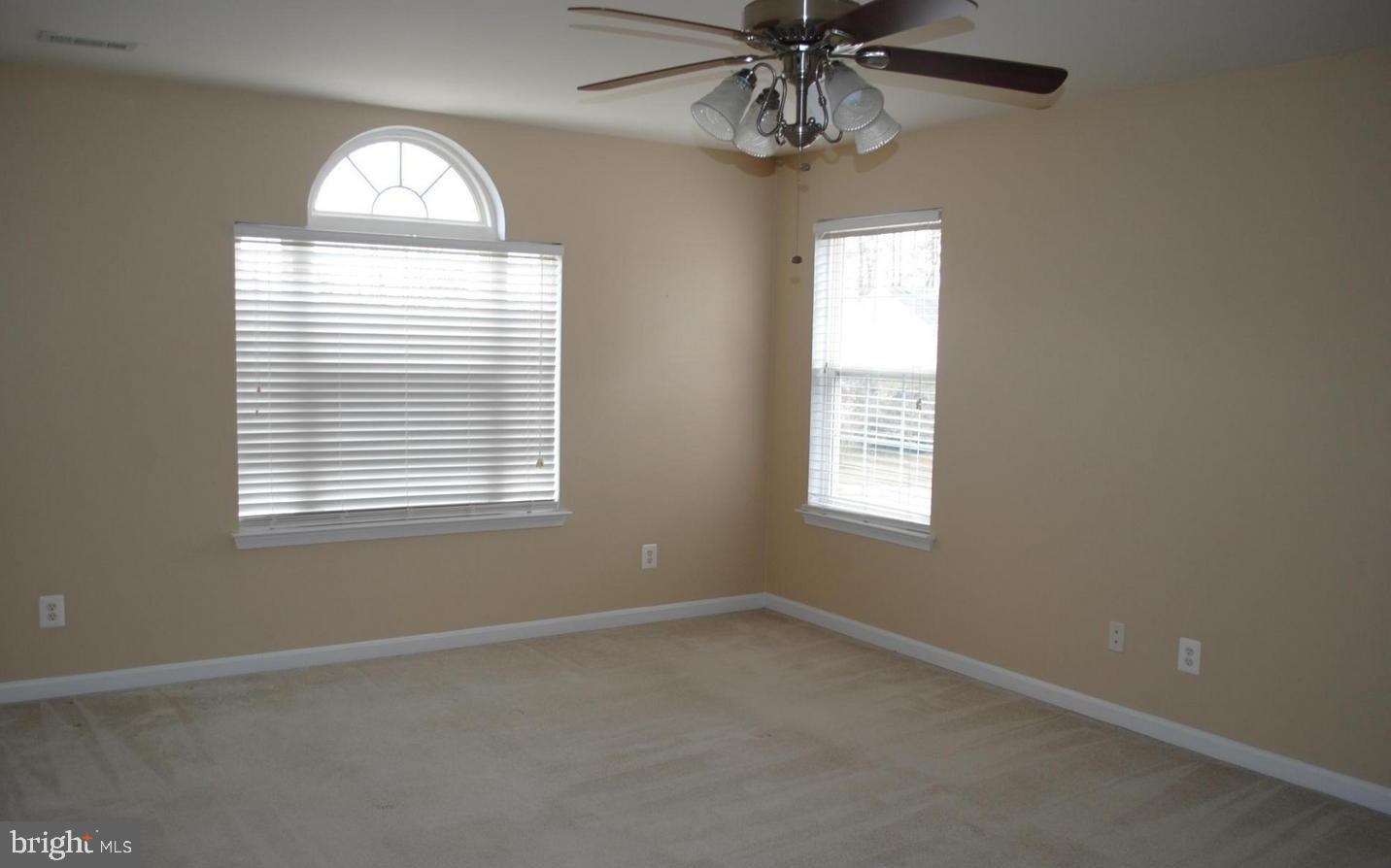 VICTORIA'S GRANT - Residential Lease