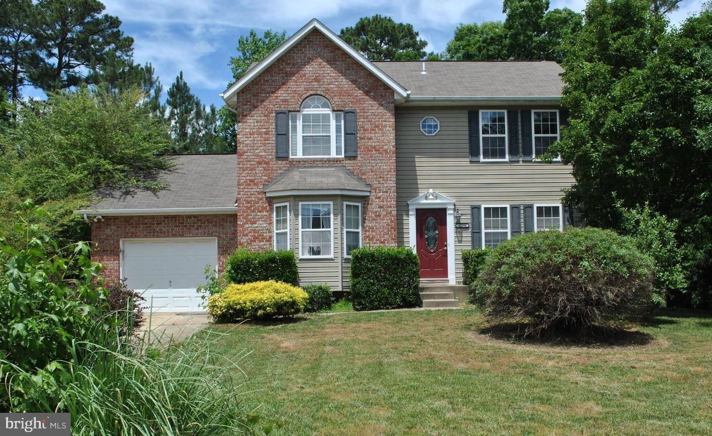 VICTORIA'S GRANT - Residential Lease