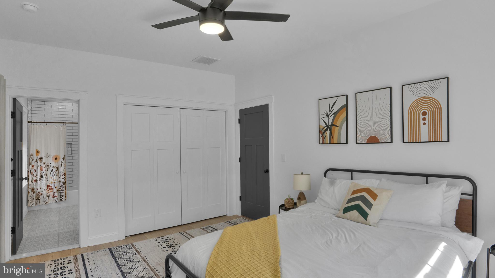 ARROWHEAD  LAKES - Residential