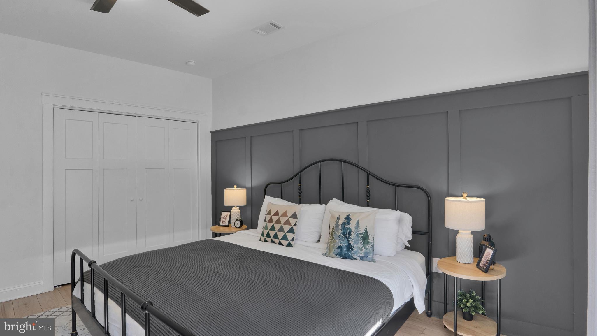 ARROWHEAD  LAKES - Residential