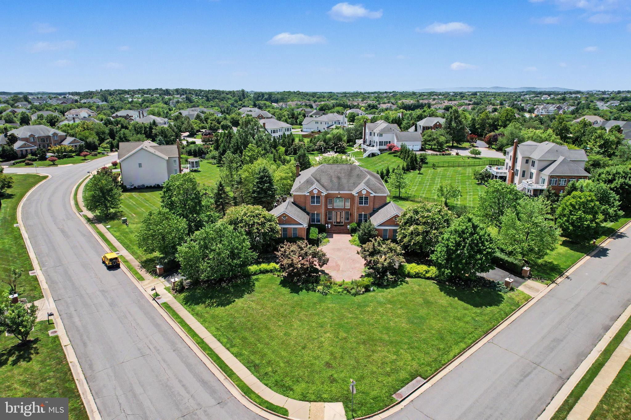 22727 AIRMONT HUNT DRIVE