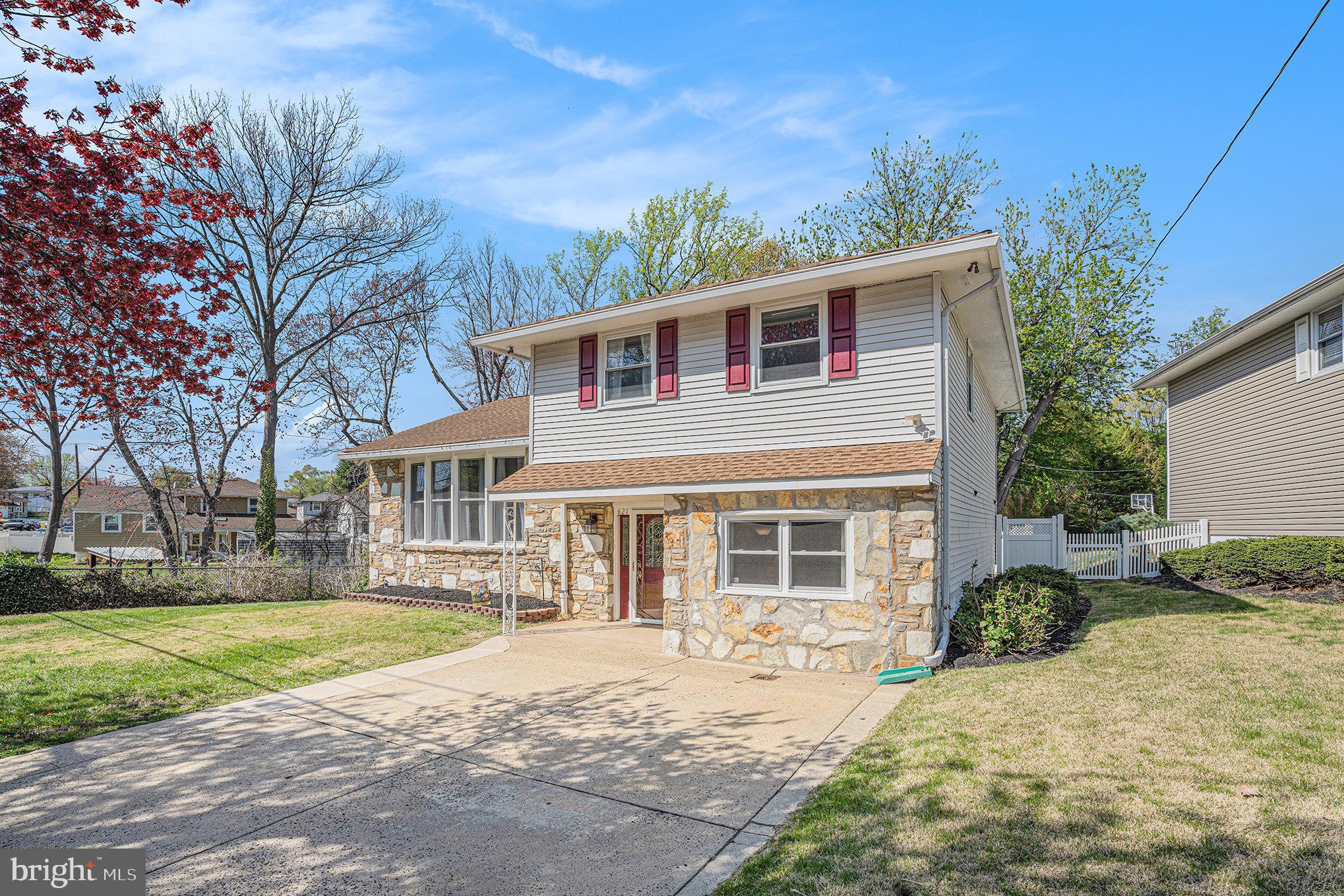 BUSTLETON - Residential