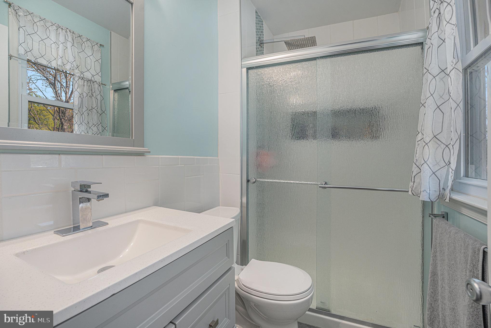 BUSTLETON - Residential