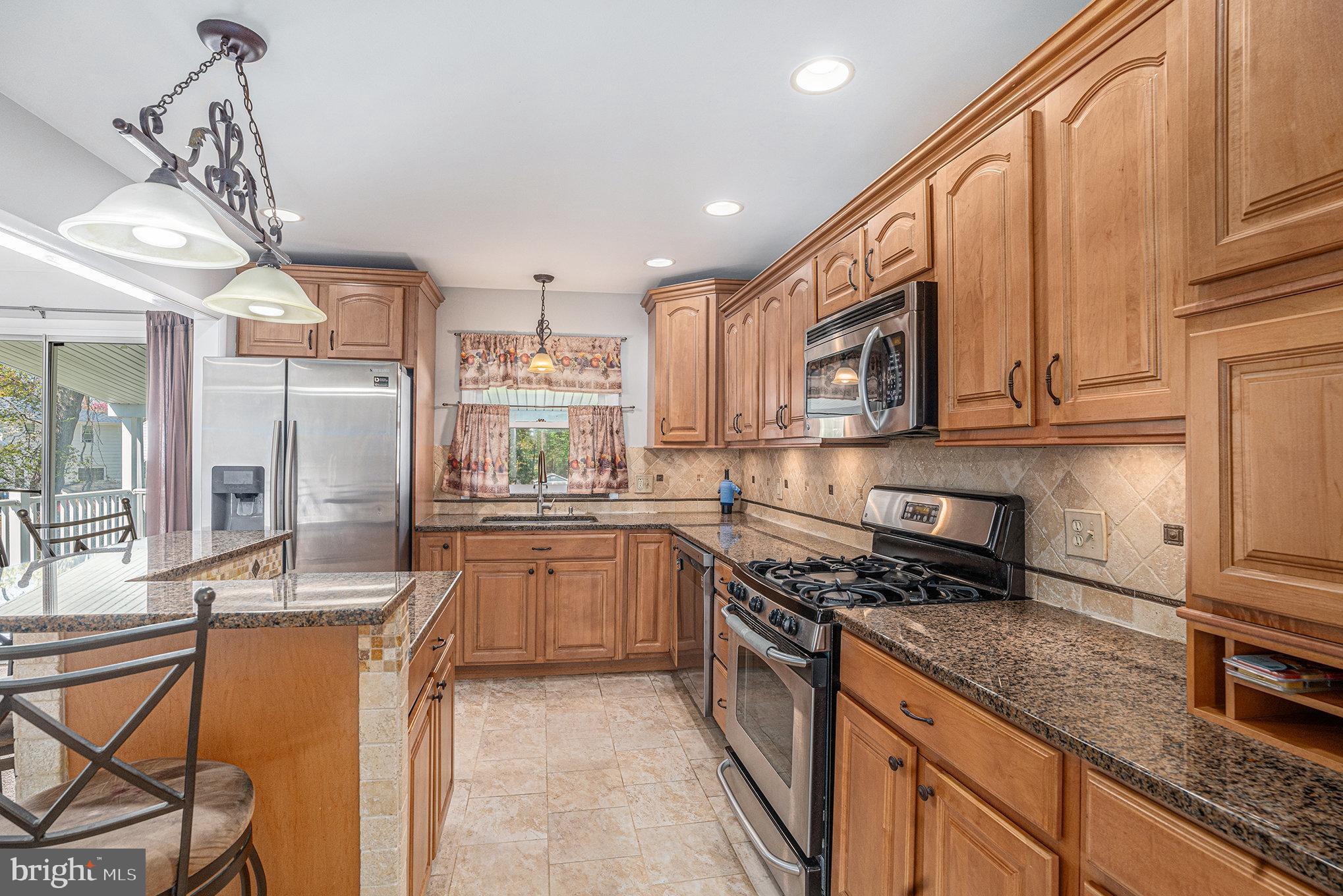 BUSTLETON - Residential