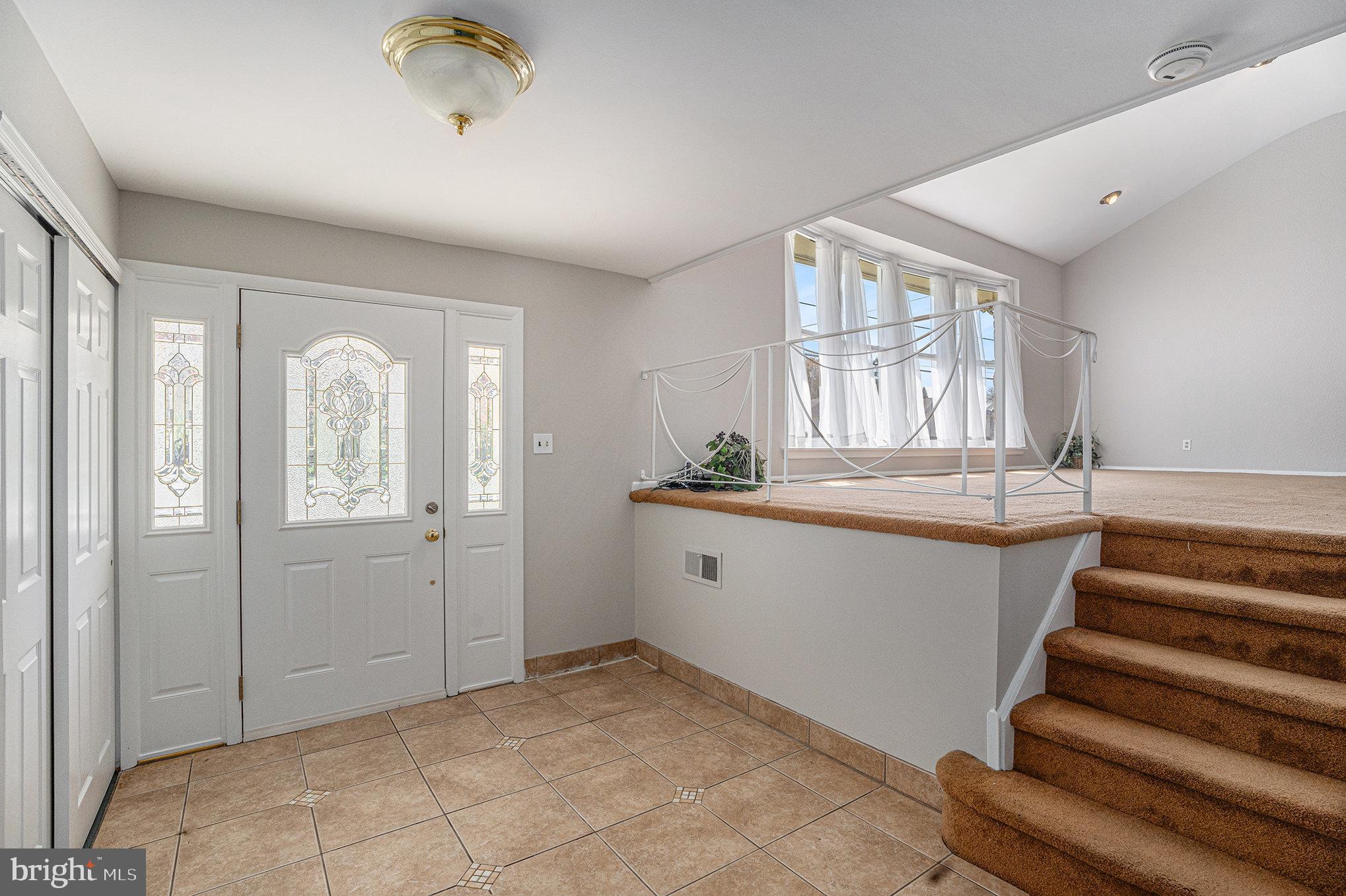 BUSTLETON - Residential