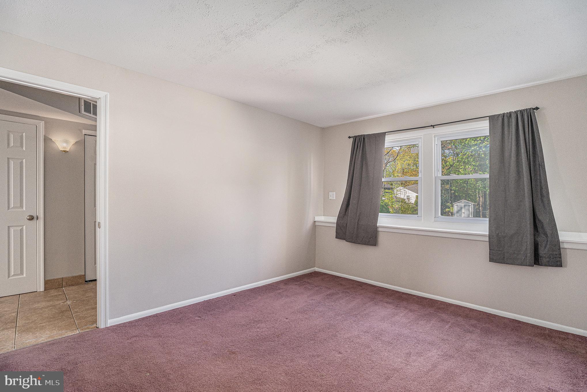 BUSTLETON - Residential