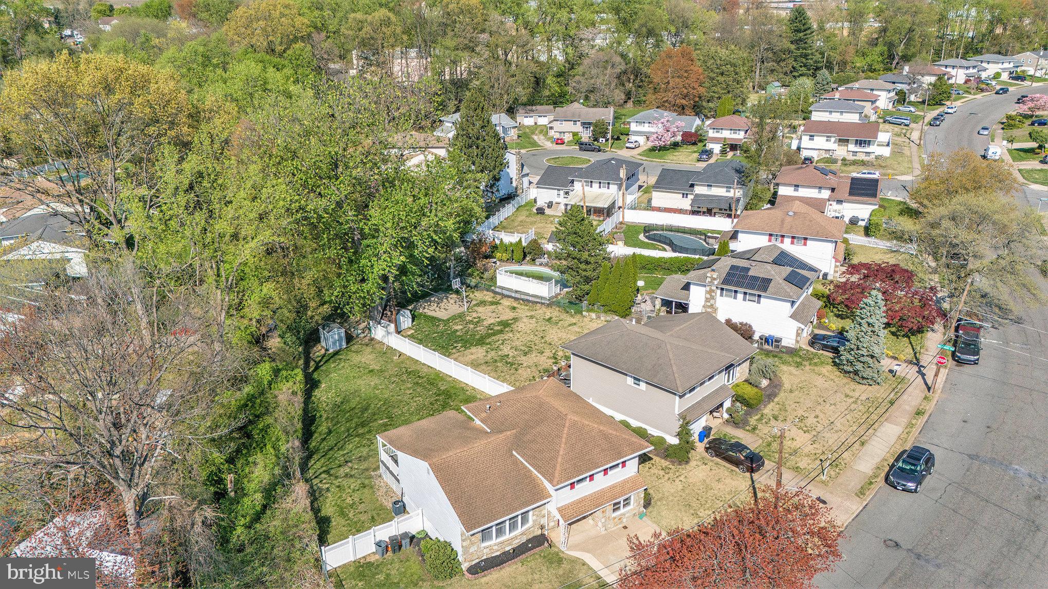 BUSTLETON - Residential