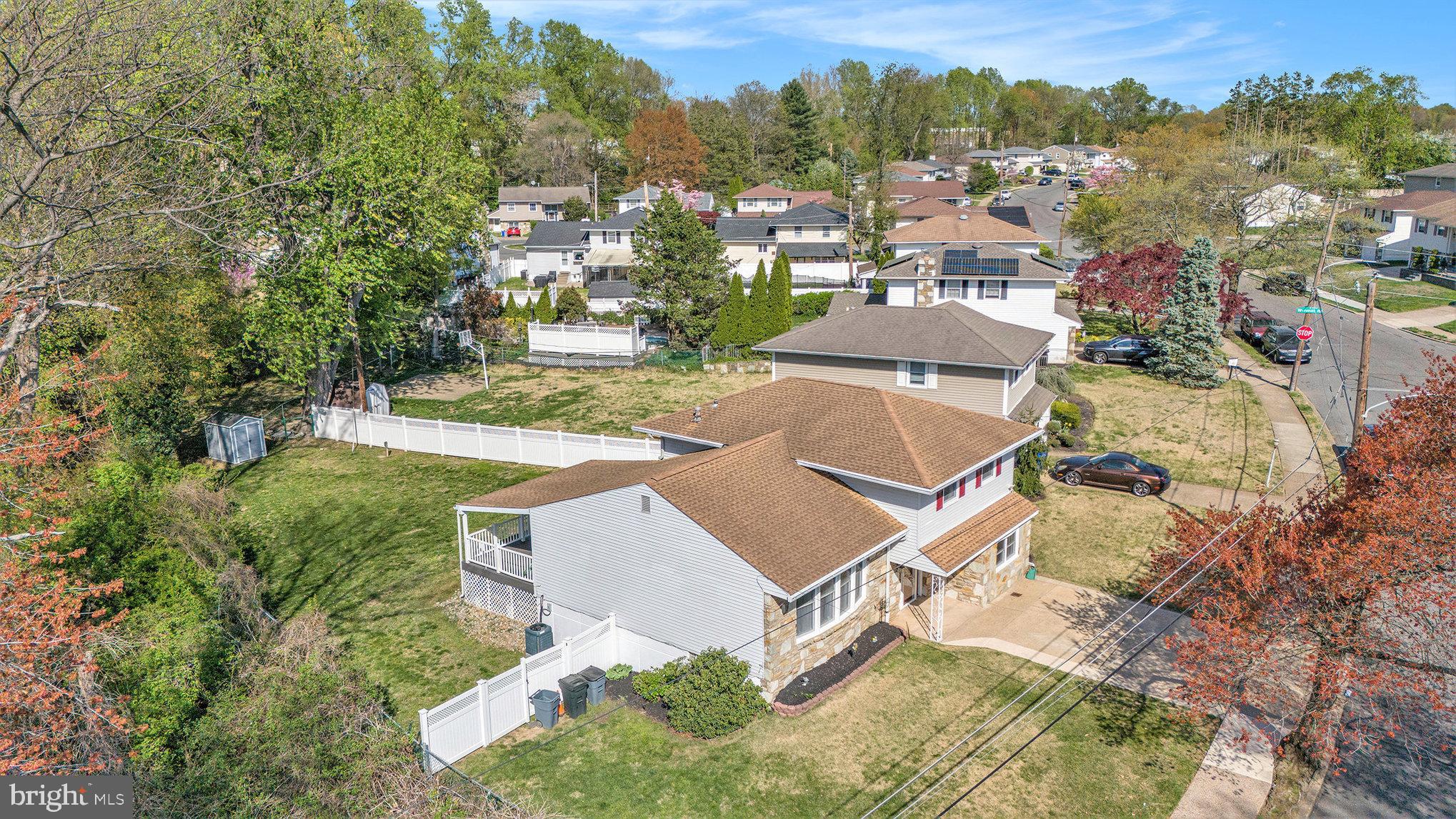 BUSTLETON - Residential