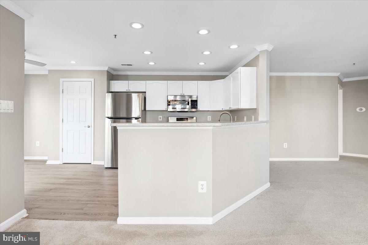 BALLENGER POINT CONDOS - Residential Lease