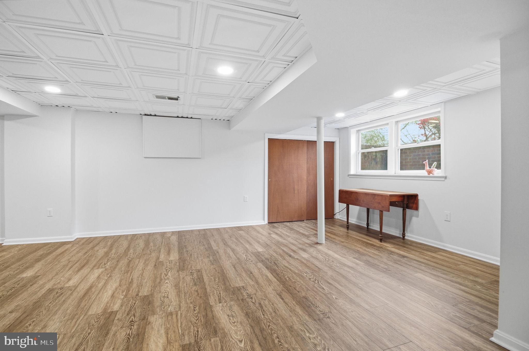 WILLOWRUN - Residential