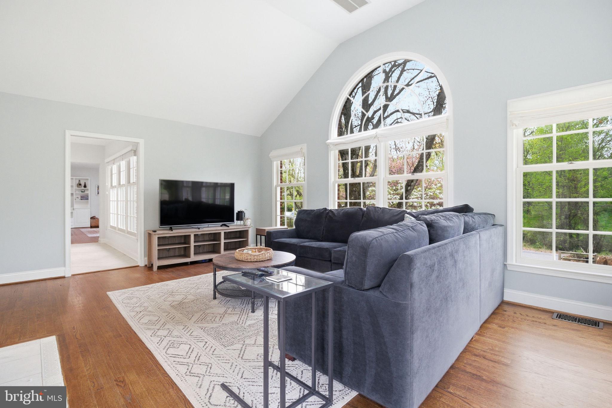 WILLOWRUN - Residential