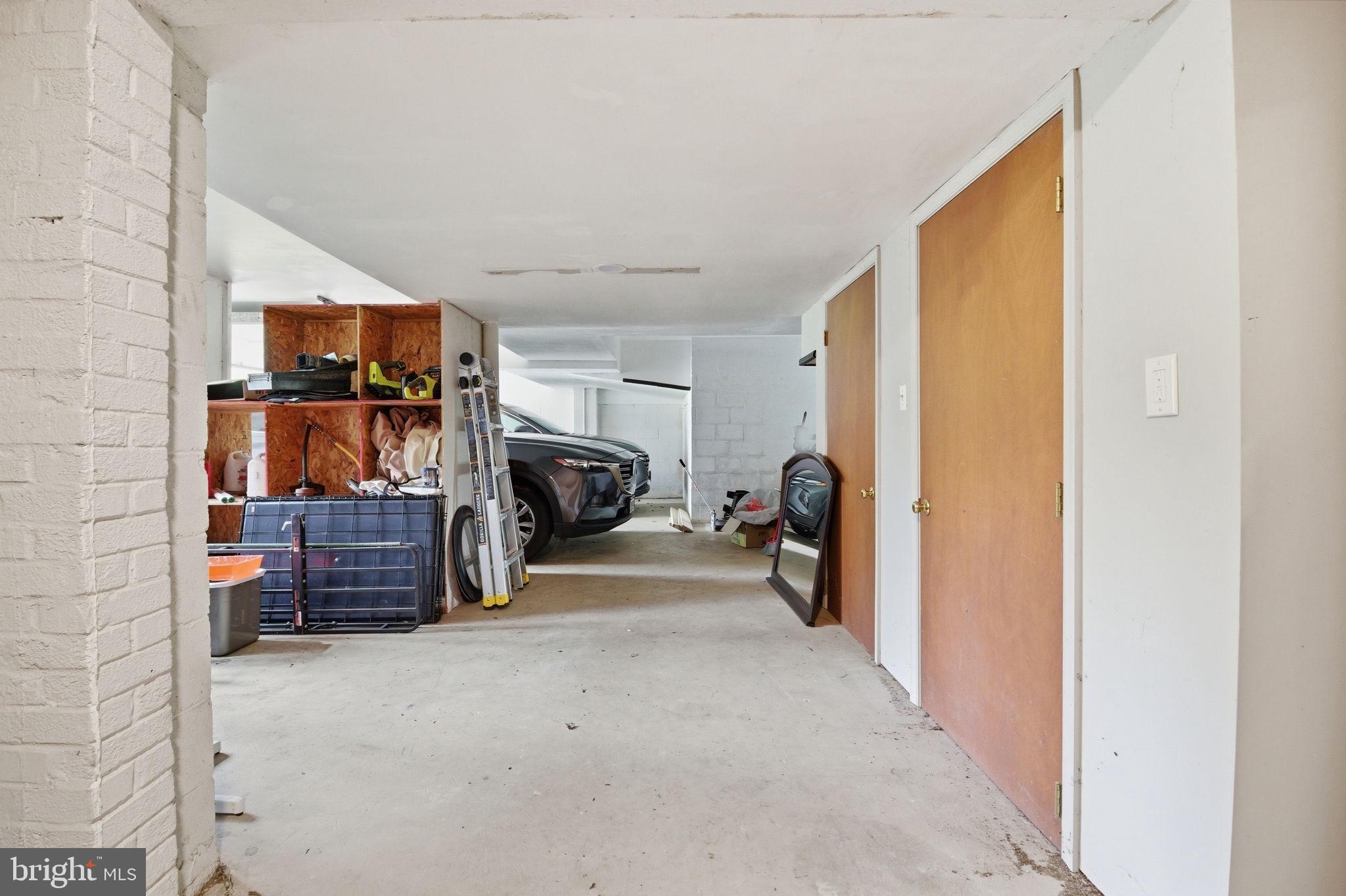 WILLOWRUN - Residential