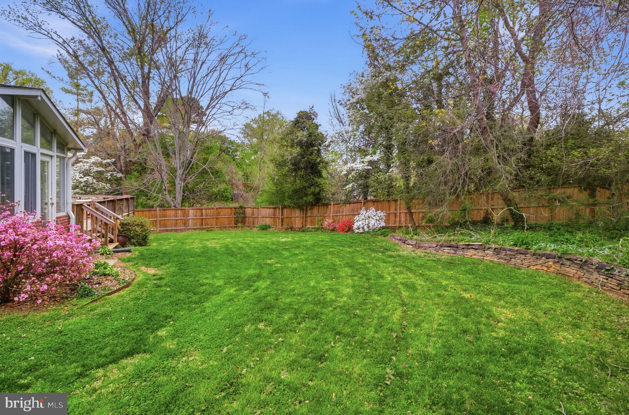 WILLOWRUN - Residential