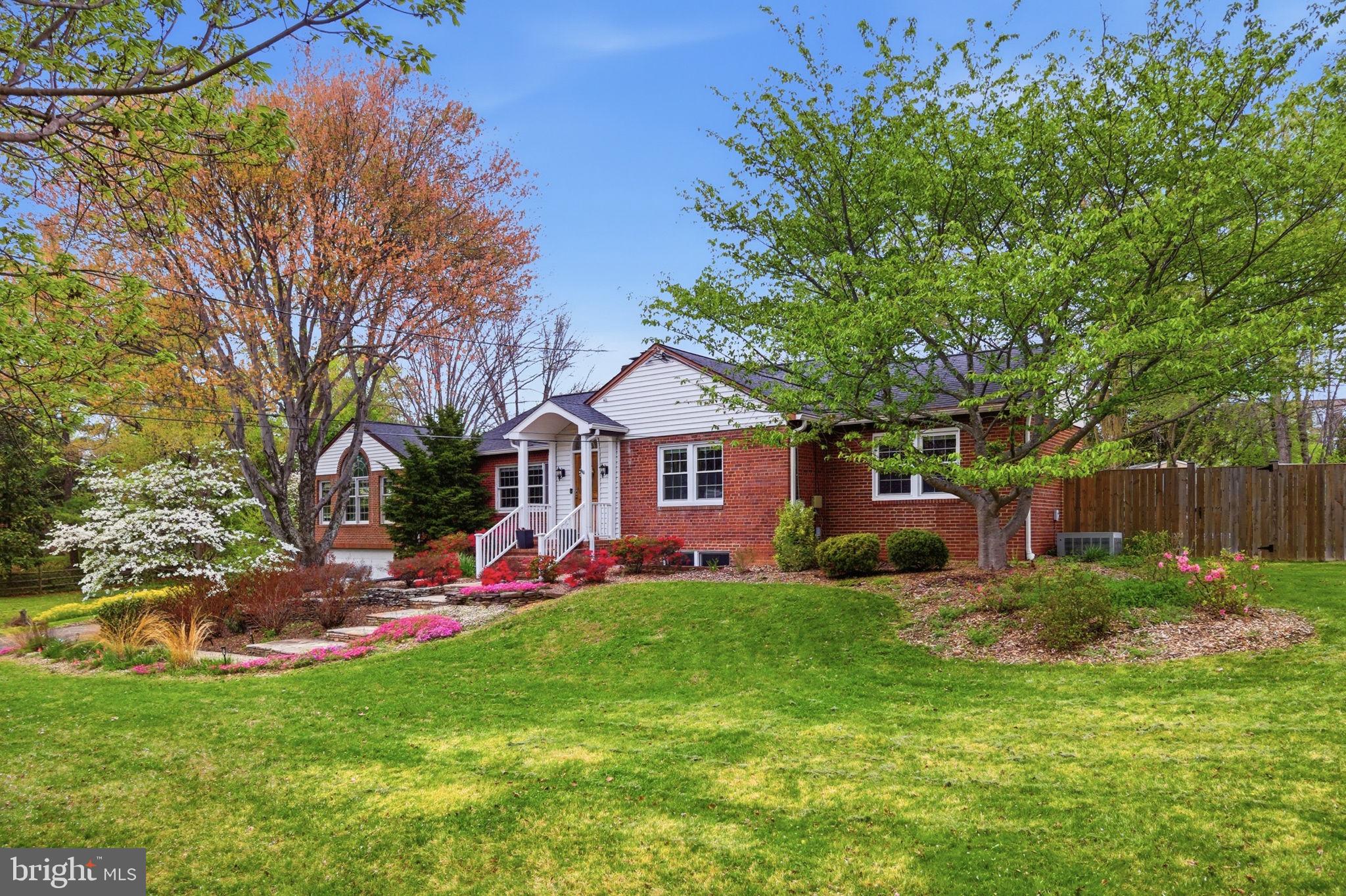 WILLOWRUN - Residential