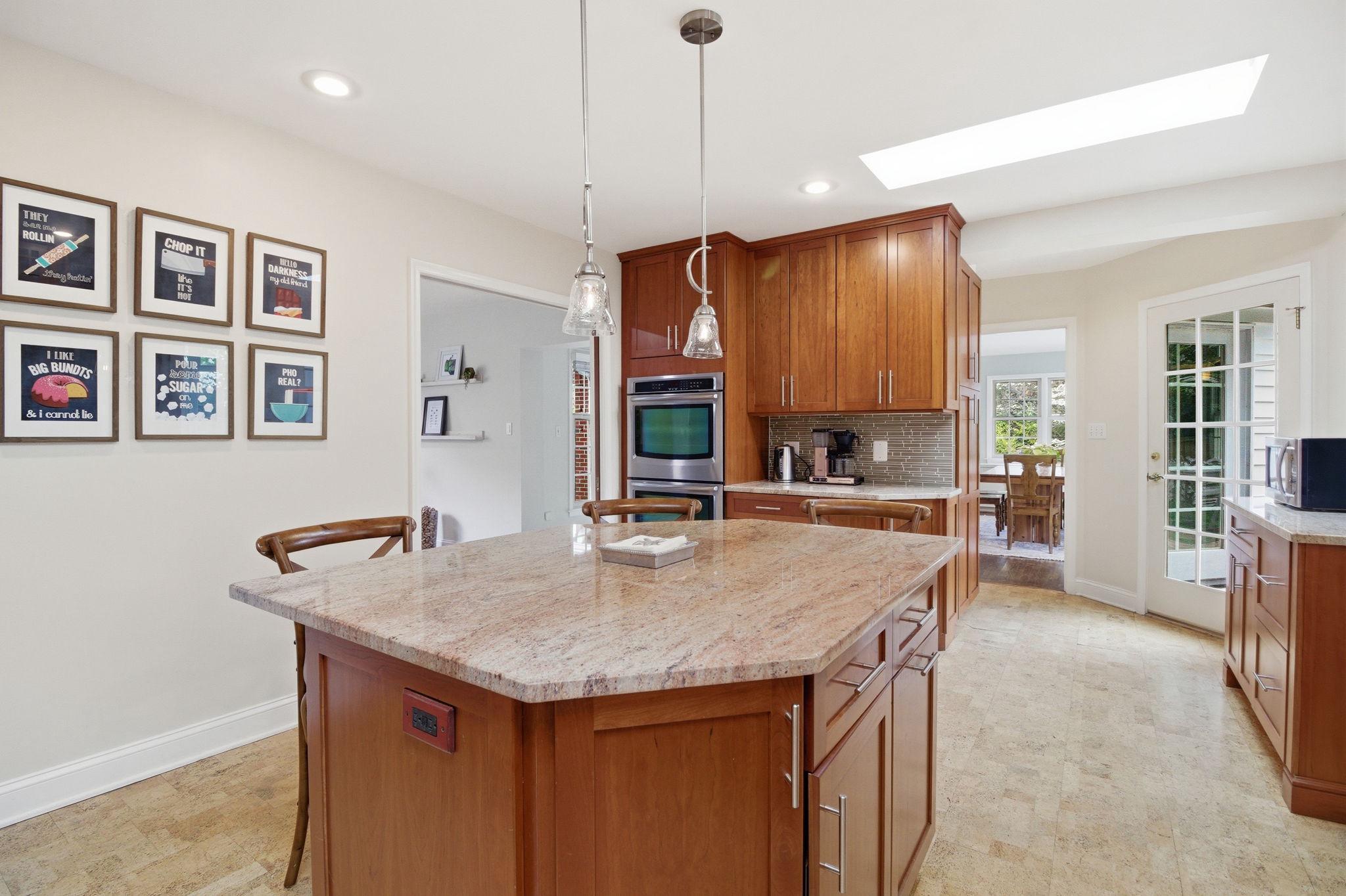 WILLOWRUN - Residential