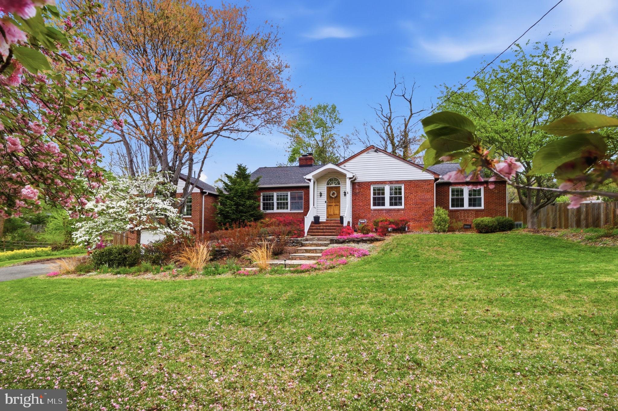 WILLOWRUN - Residential