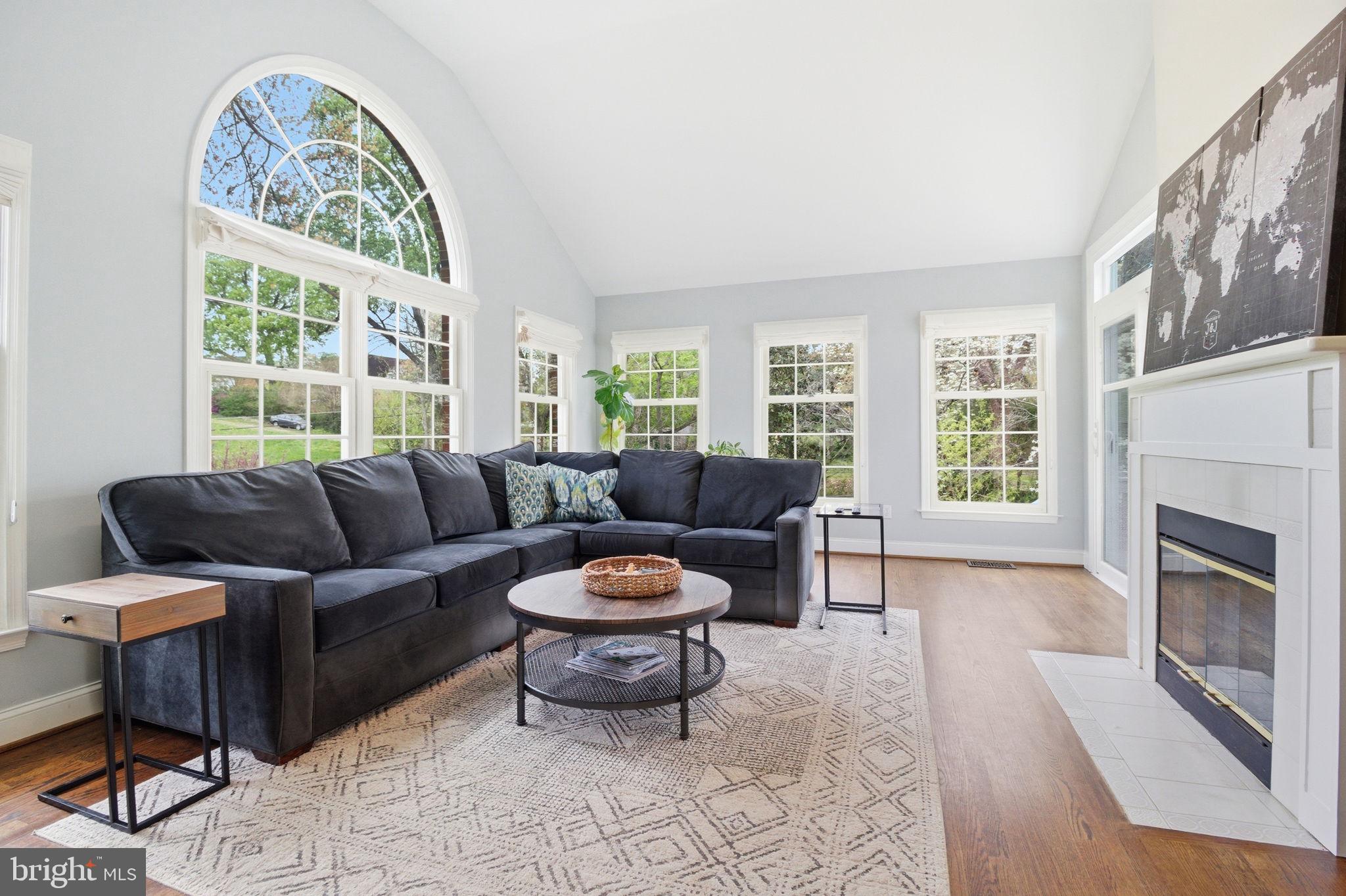 WILLOWRUN - Residential