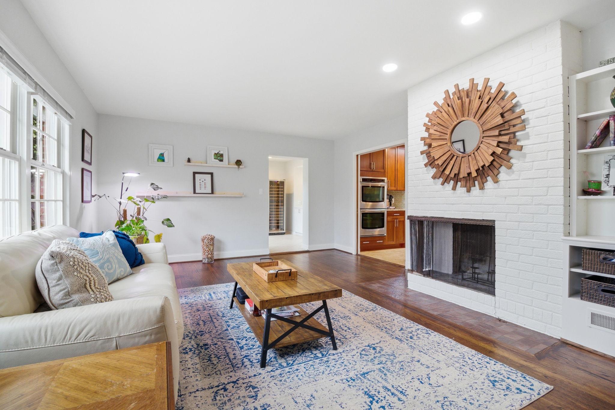 WILLOWRUN - Residential