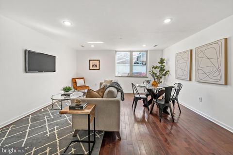 1814 N FRONT ST B PHILADELPHIA PA 19122