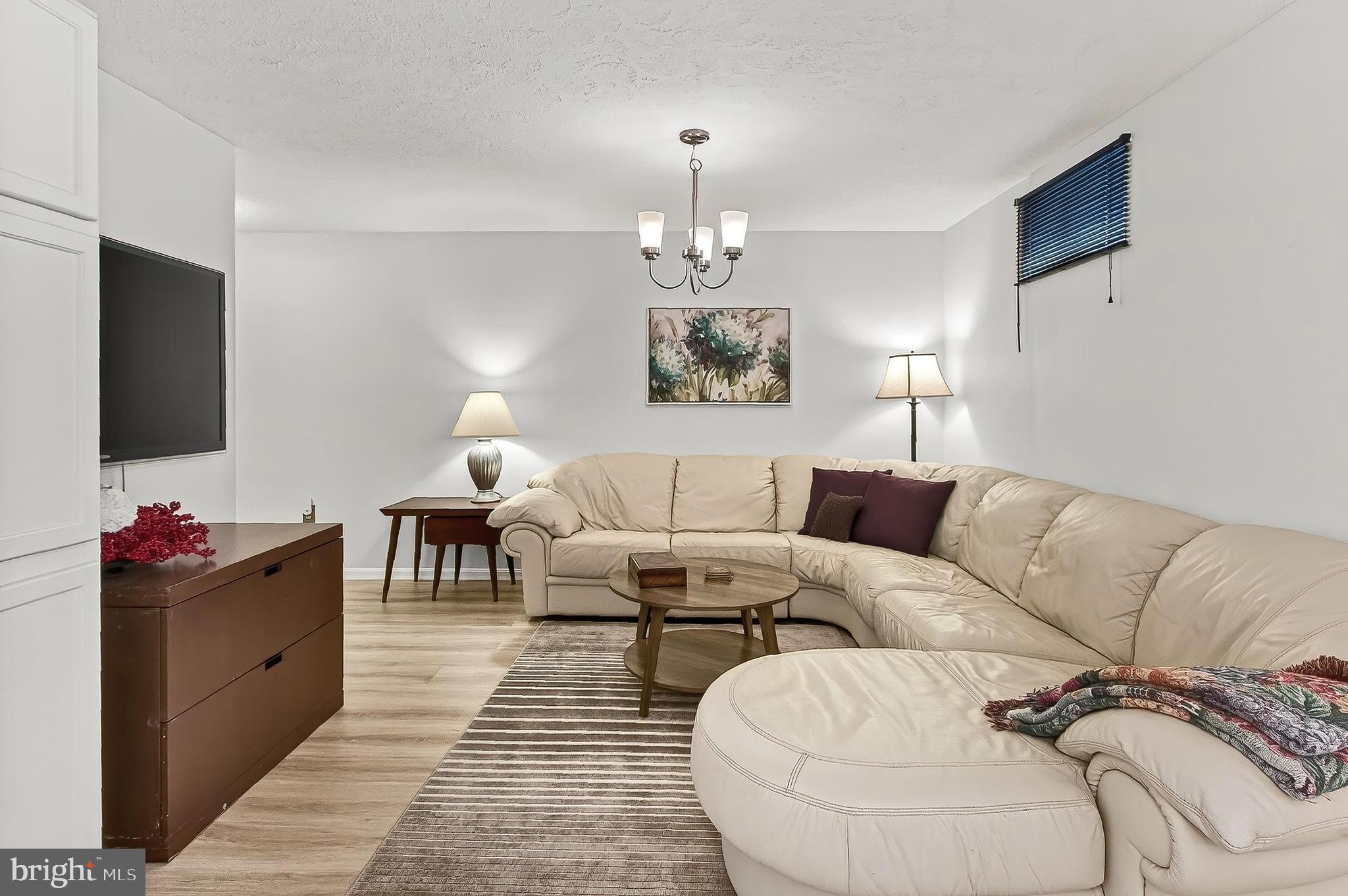 ARMFIELD FARMS - Residential