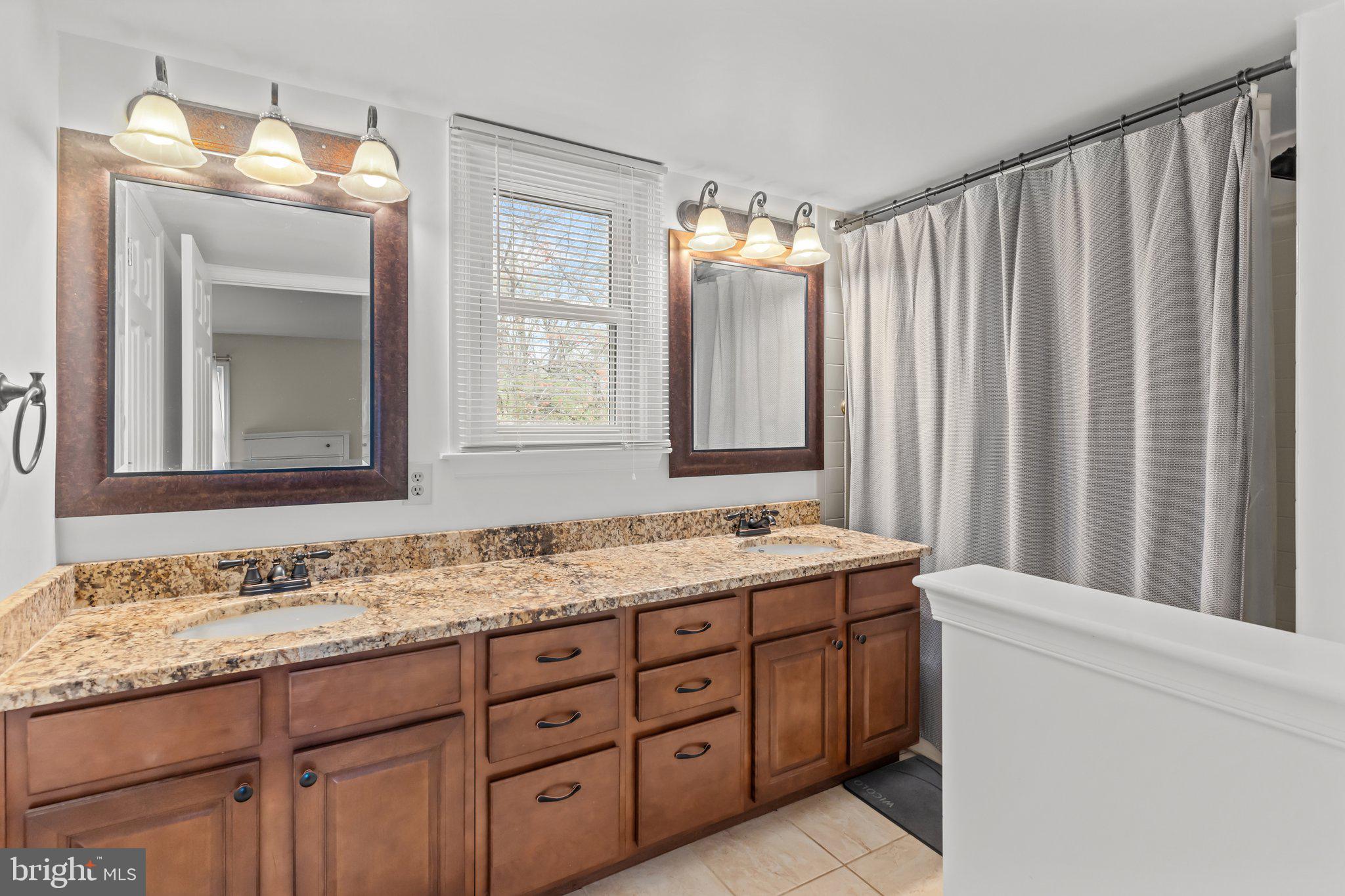 TANGLEWOOD - Residential