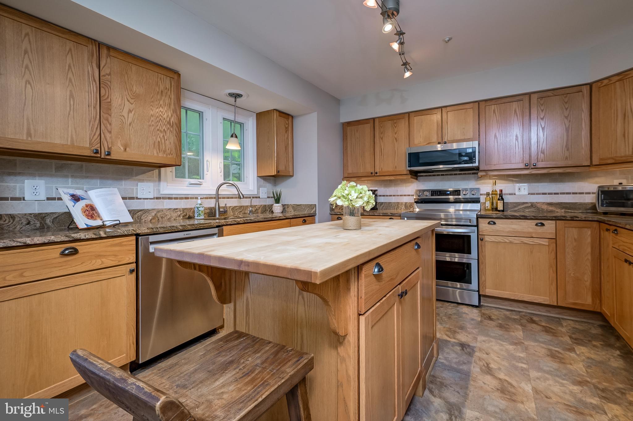 VILLAGE OF DORSEY SEARCH - Residential