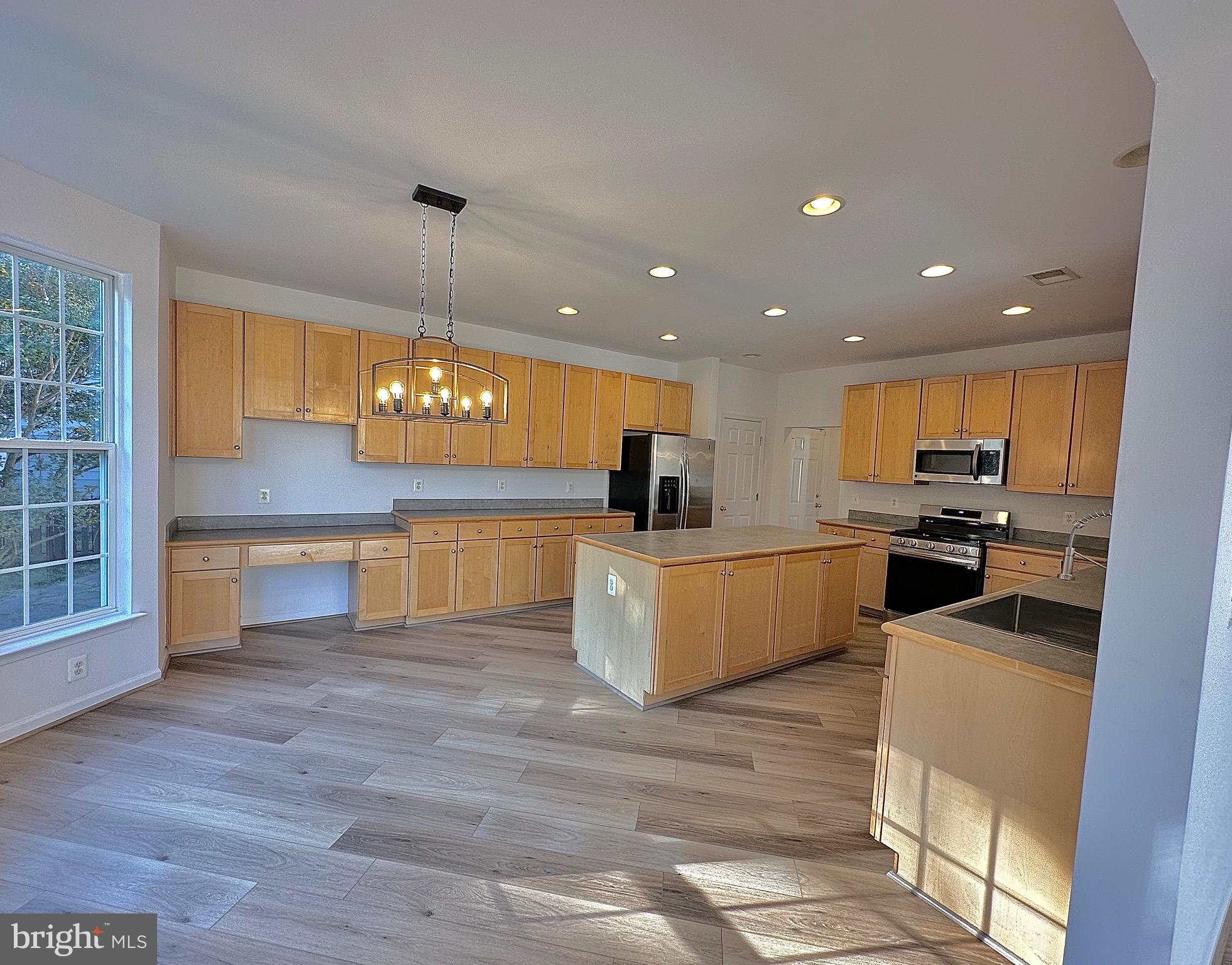 VILLAGE OF IDLEWILD - Residential Lease