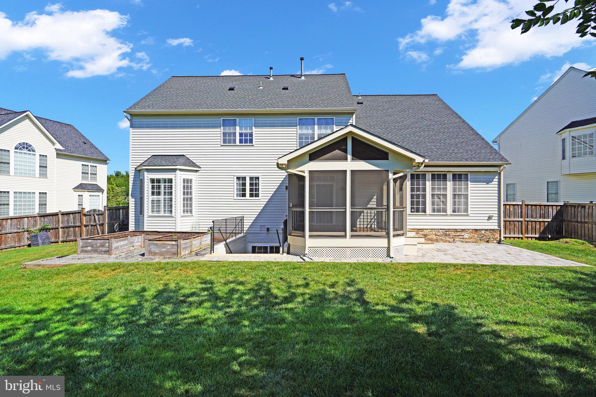 45917 PULLMAN COURT