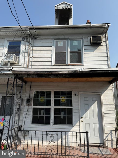 Townhouse For Sale - 311 W South Street<br/> MAHANOY CITY, PA 17948
